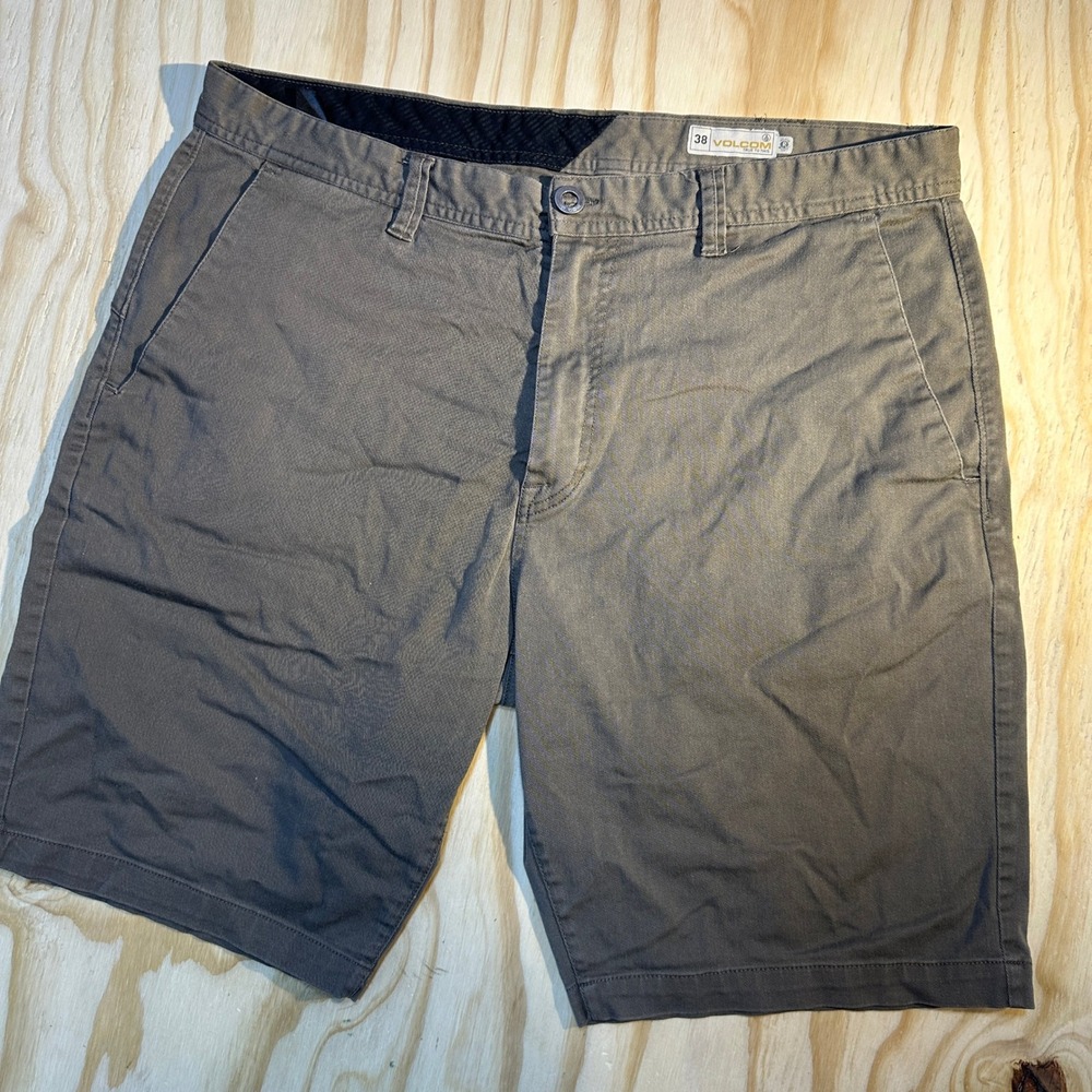Volcom Men's Frickin Modern Fit Stretch Chino Shorts Charcoal Grey Size 38